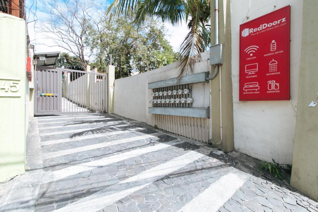 RedDoorz Plus @ A Rita Street San Juan San Juan  Exterior foto